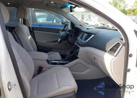 2018 Hyundai Tucson Value из США, поврежденный, VIN KM8J33A20JU769665